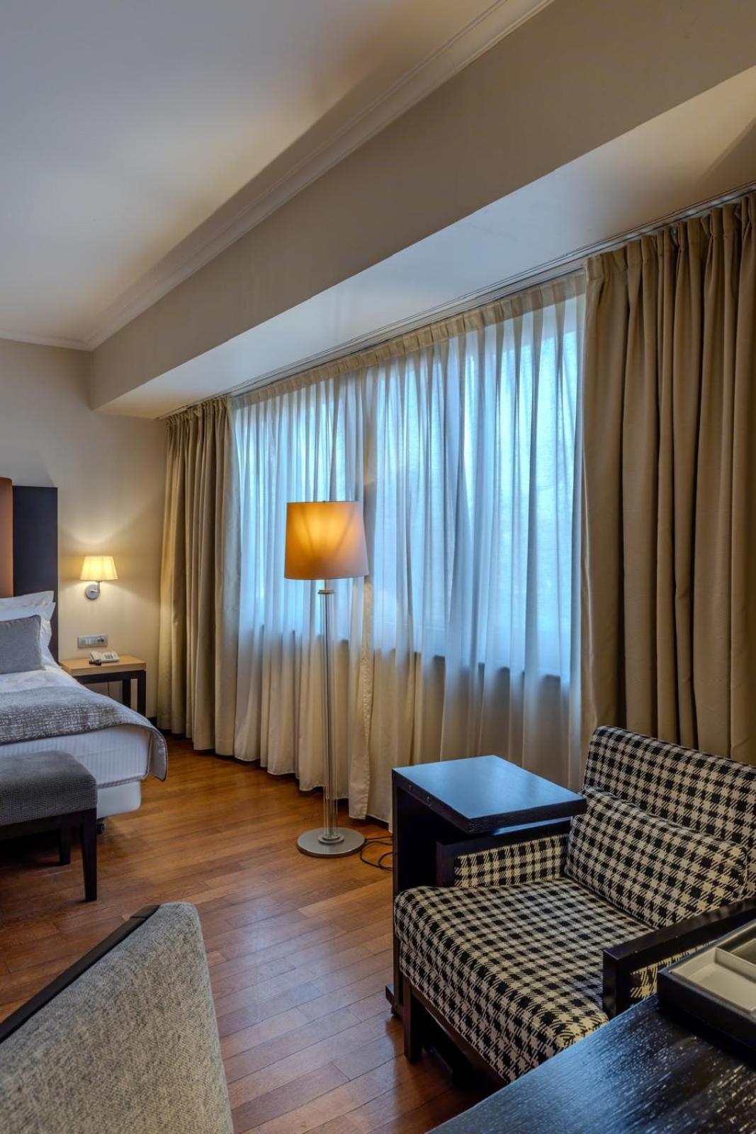 Hotel Rivo Timisoara Bagian luar foto