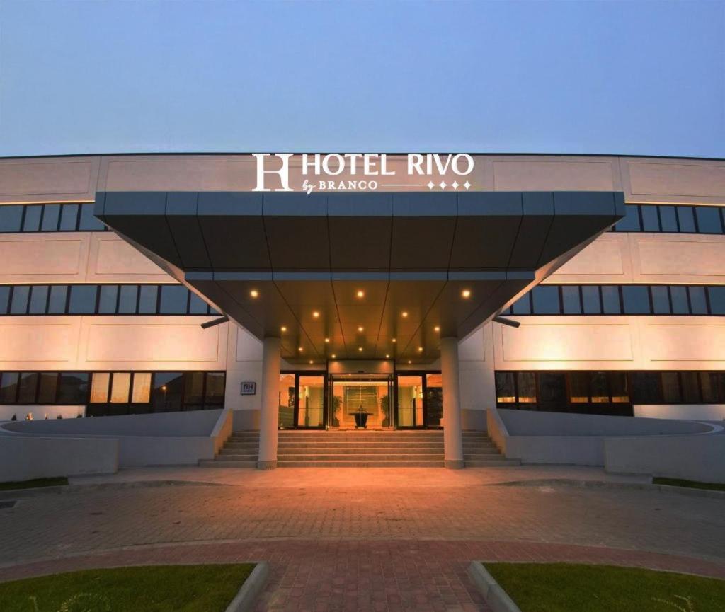 Hotel Rivo Timisoara Bagian luar foto