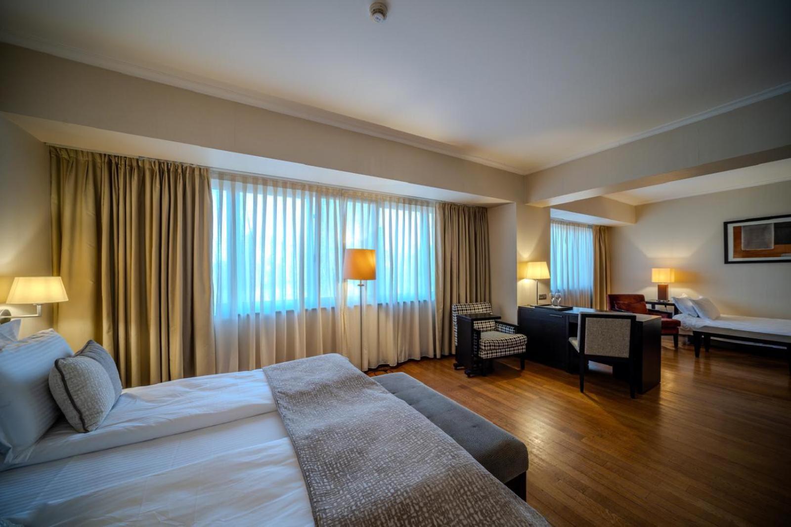 Hotel Rivo Timisoara Bagian luar foto