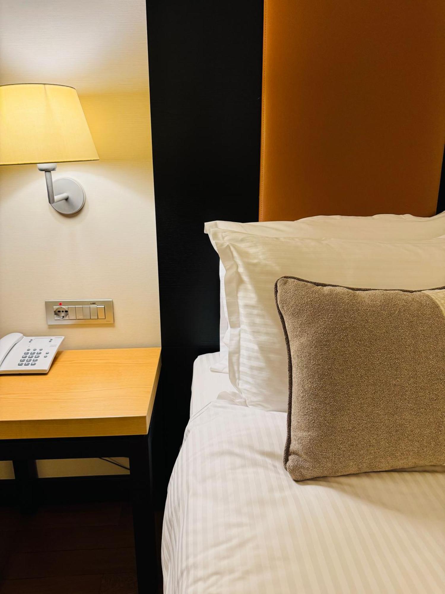 Hotel Rivo Timisoara Bagian luar foto