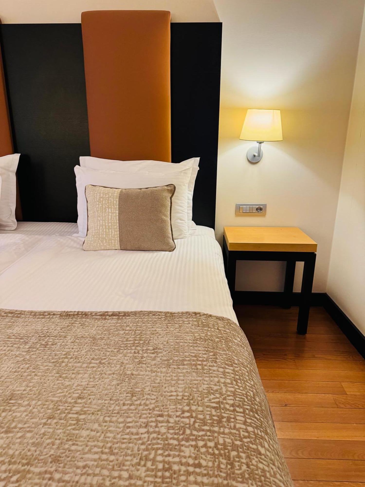Hotel Rivo Timisoara Bagian luar foto