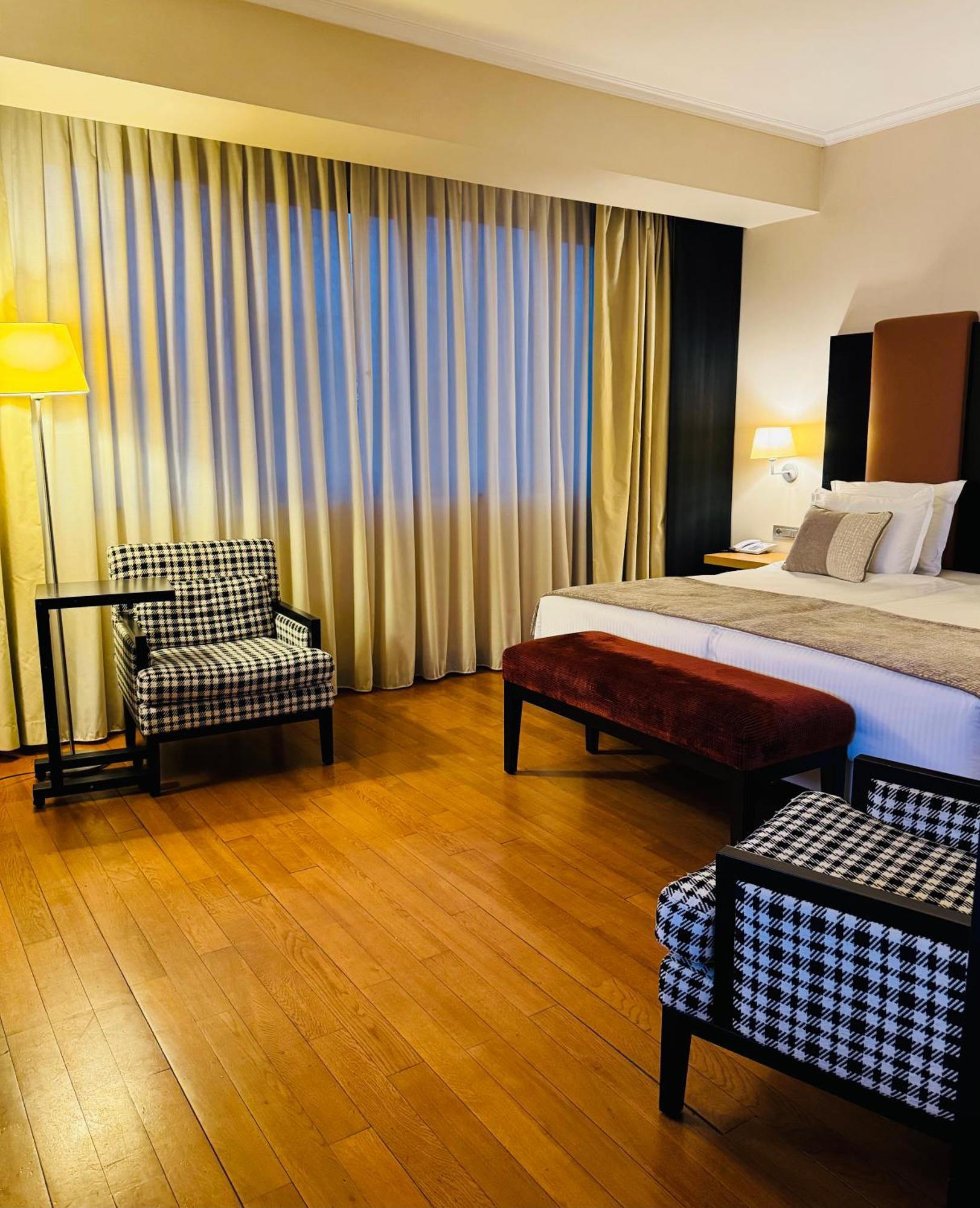 Hotel Rivo Timisoara Bagian luar foto